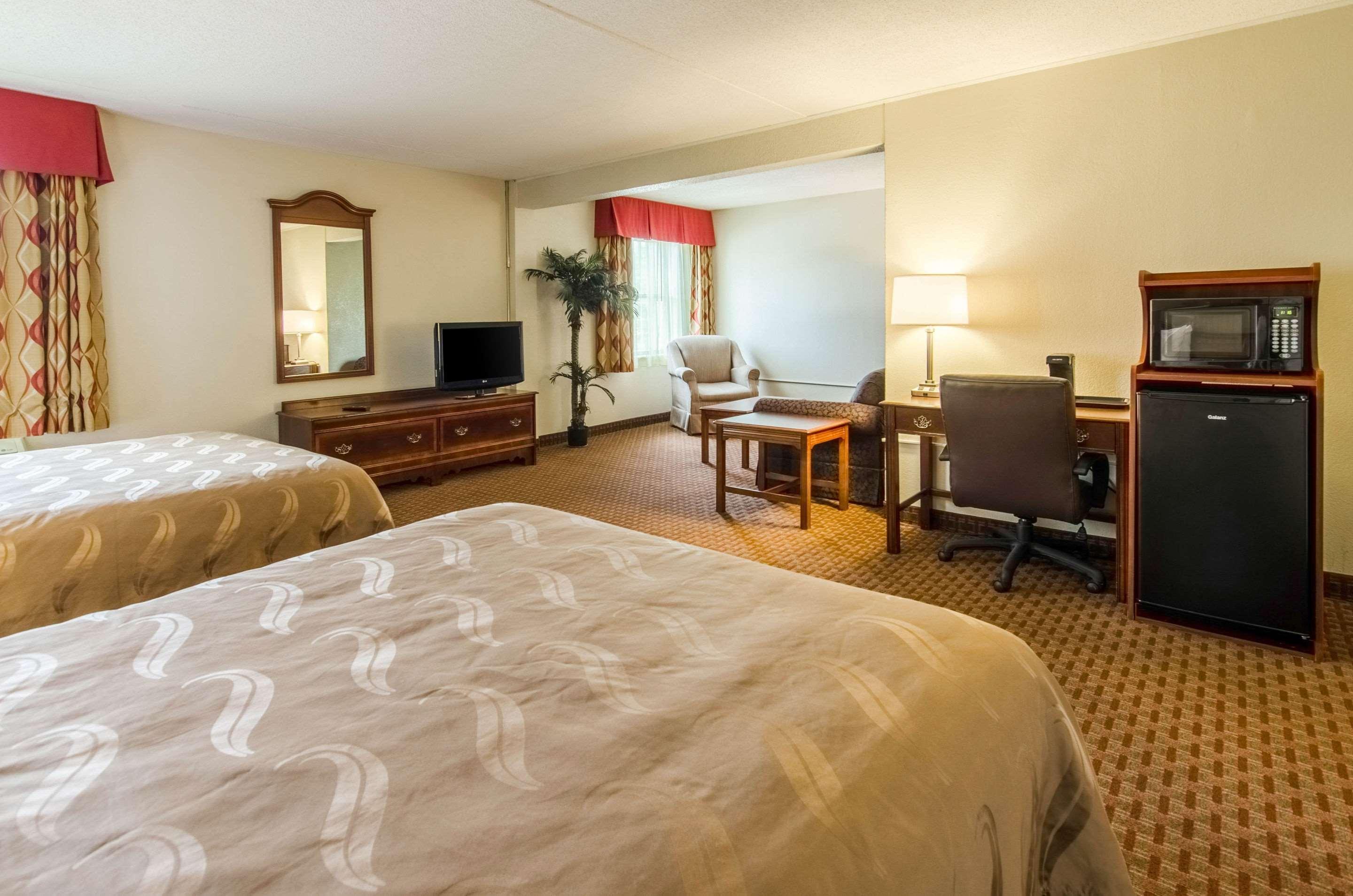 Quality Inn & Suites Lexington Near I-64 And I-81 Timber Ridge Eksteriør bilde