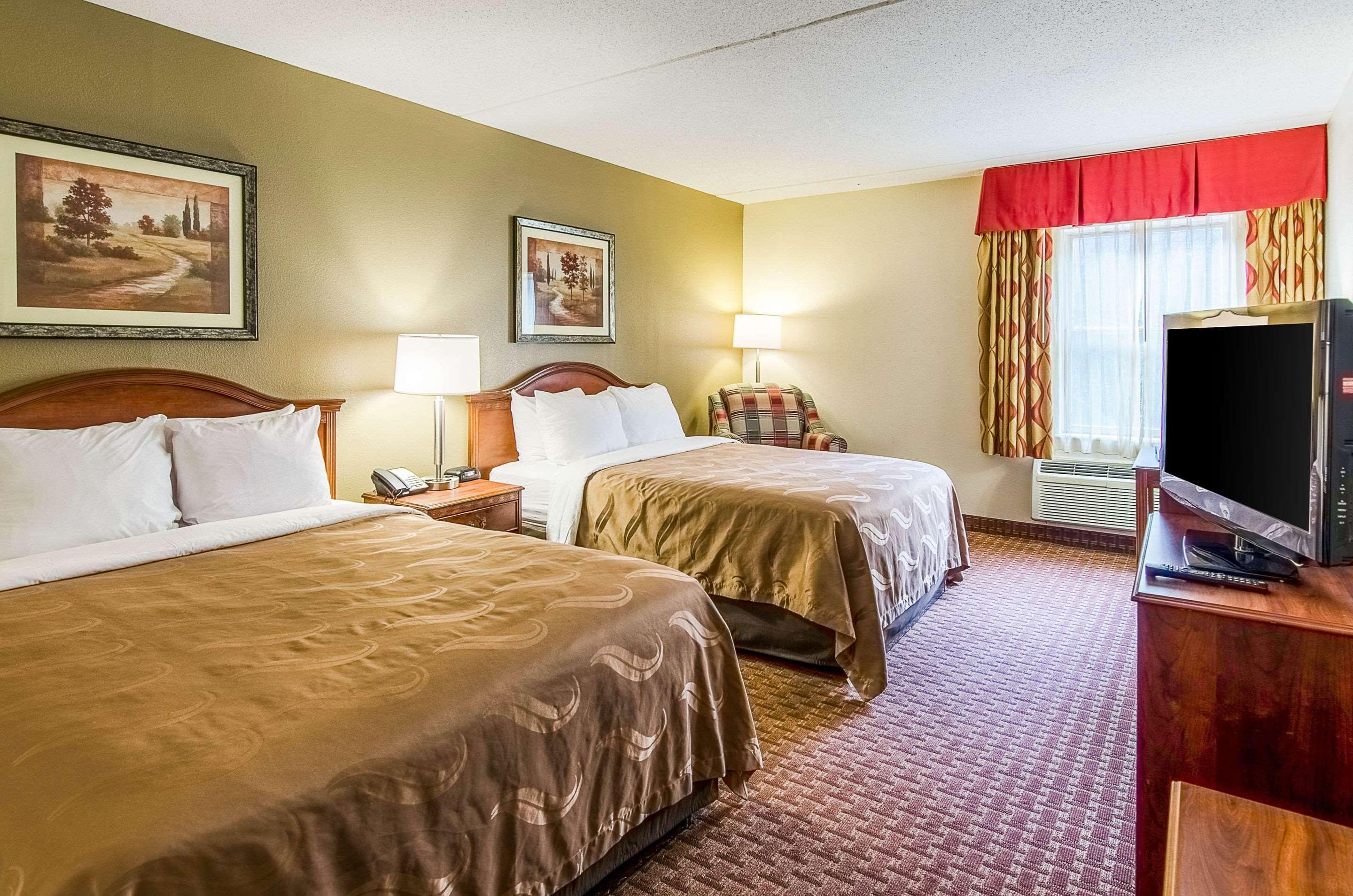 Quality Inn & Suites Lexington Near I-64 And I-81 Timber Ridge Eksteriør bilde