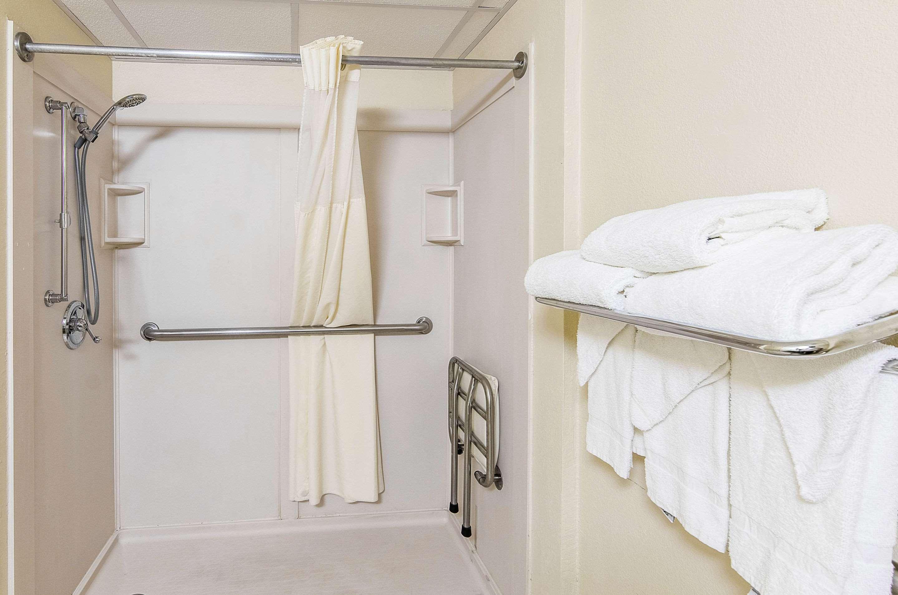 Quality Inn & Suites Lexington Near I-64 And I-81 Timber Ridge Eksteriør bilde