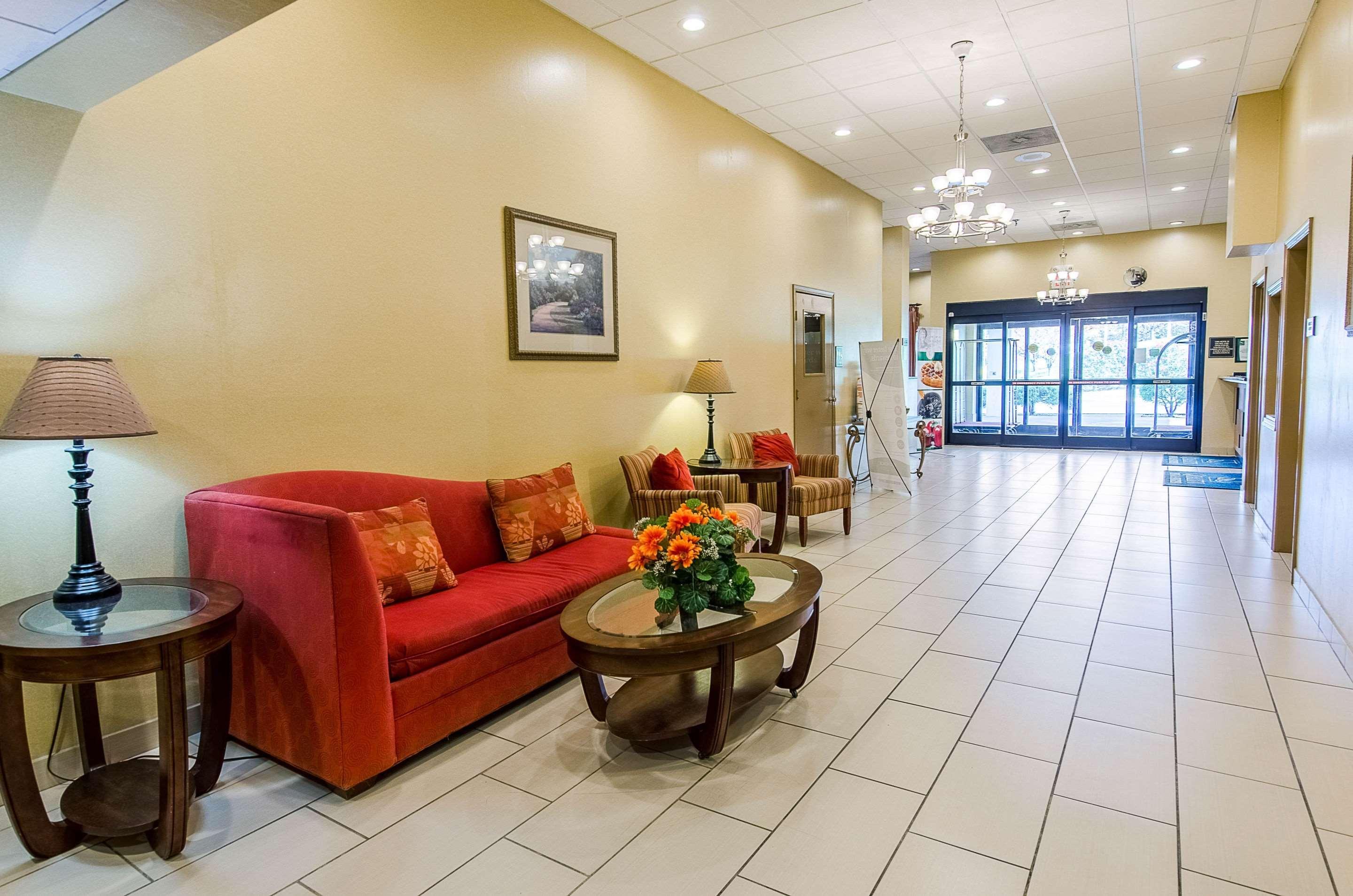 Quality Inn & Suites Lexington Near I-64 And I-81 Timber Ridge Eksteriør bilde