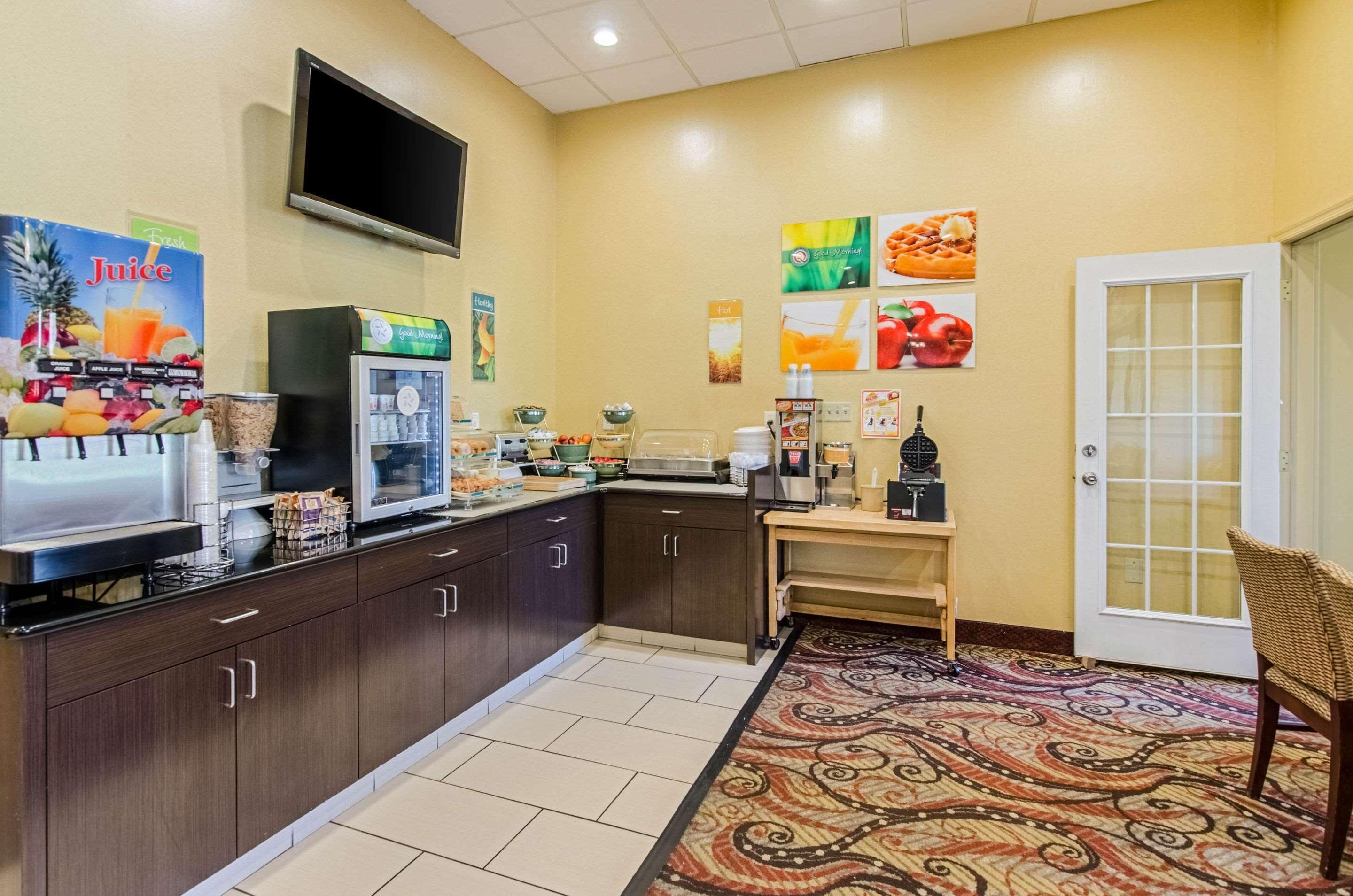 Quality Inn & Suites Lexington Near I-64 And I-81 Timber Ridge Eksteriør bilde