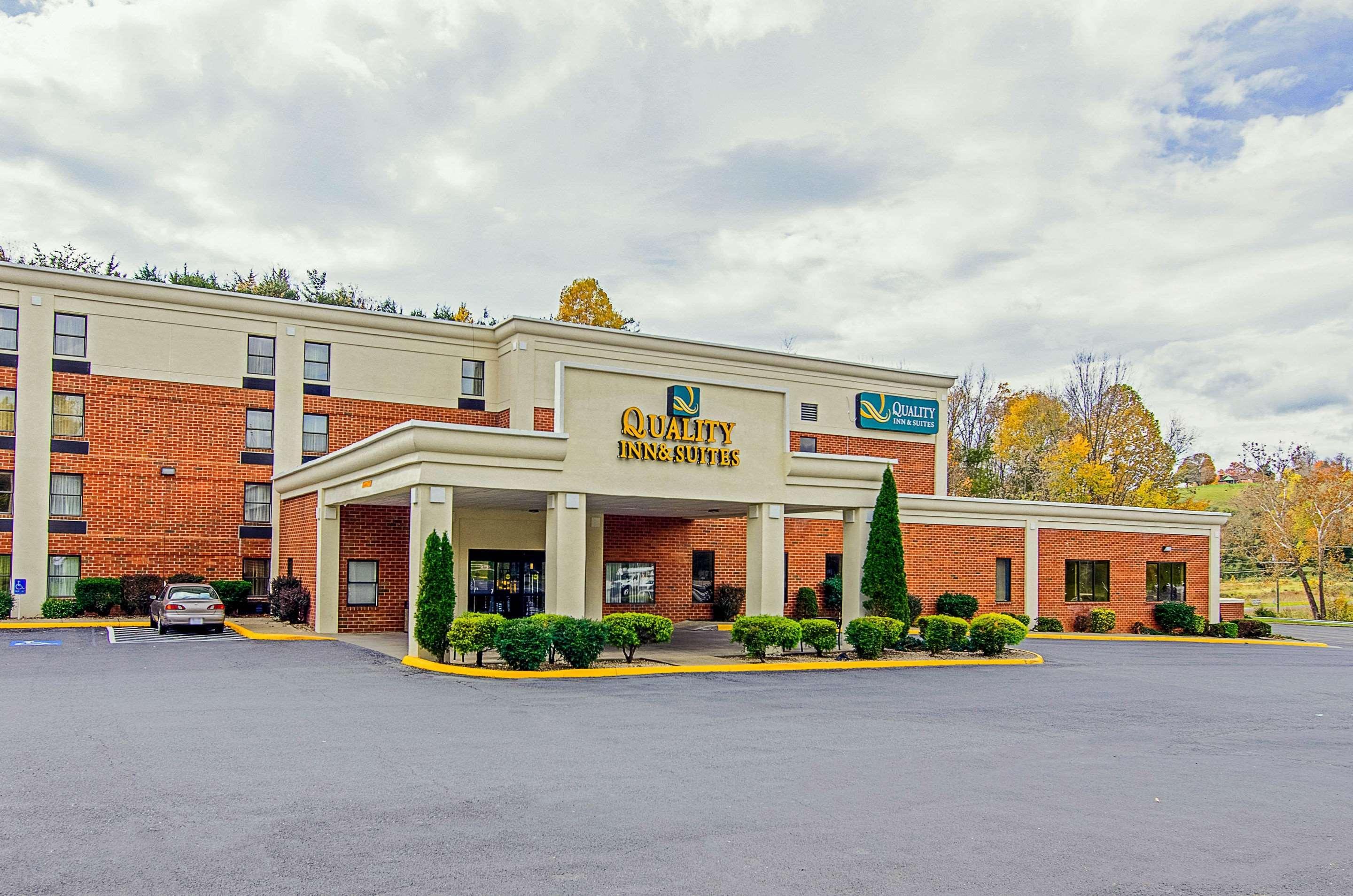 Quality Inn & Suites Lexington Near I-64 And I-81 Timber Ridge Eksteriør bilde