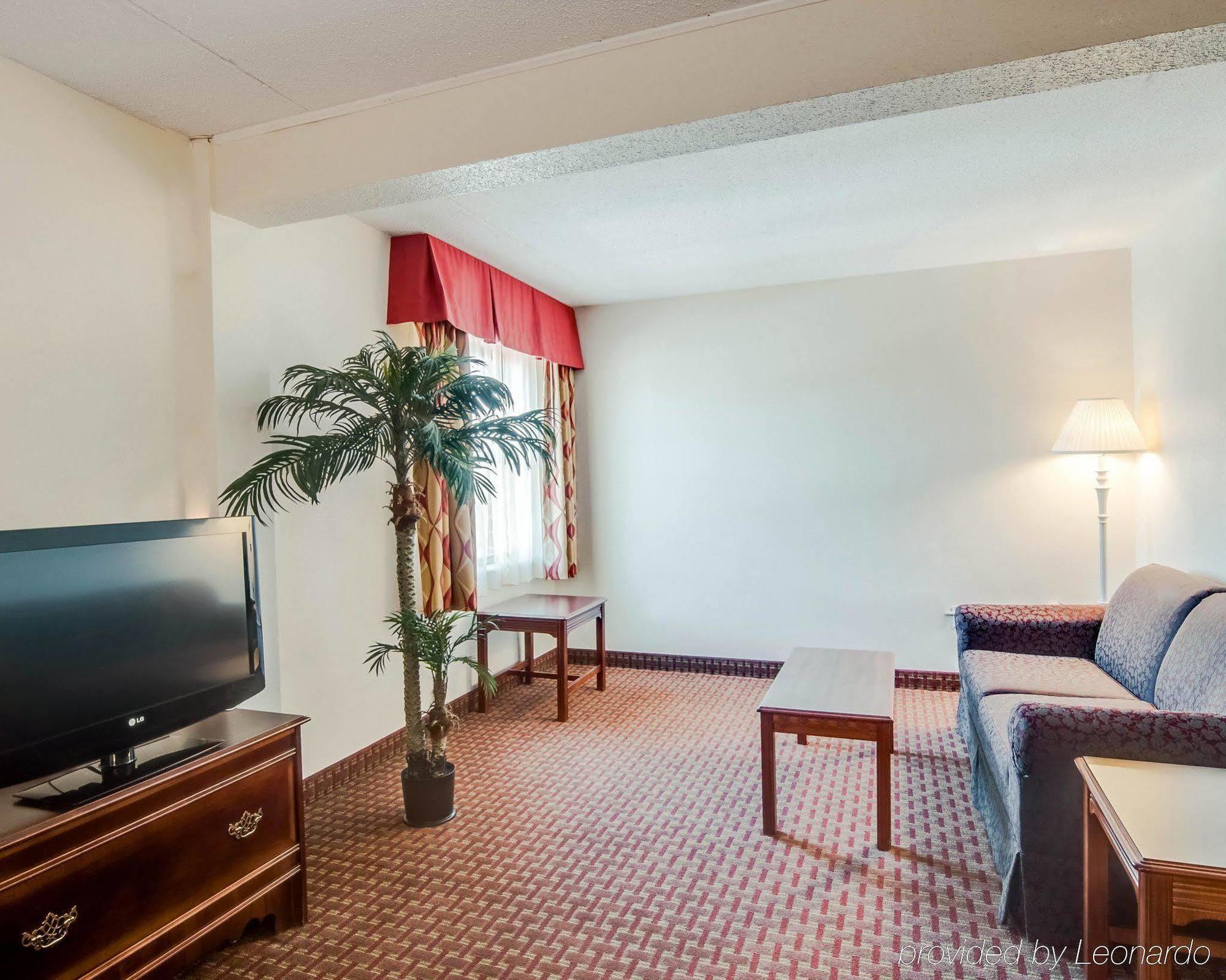 Quality Inn & Suites Lexington Near I-64 And I-81 Timber Ridge Eksteriør bilde